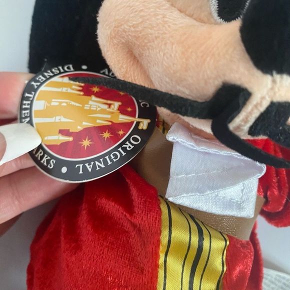 ❌SOLD❌ Disney Authentic Disneyland 2006 Halloween Plushie - Picture 9 of 11